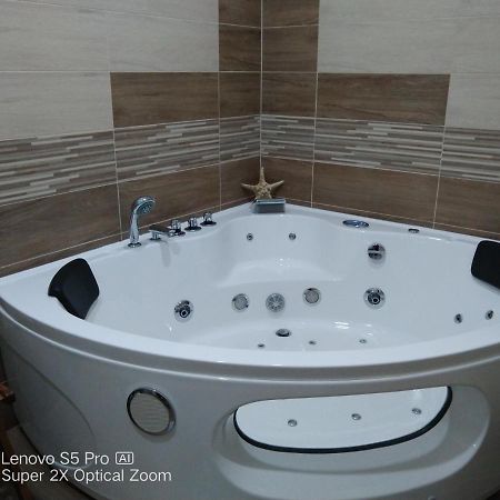 Apartman S Virivkou A Infrasaunou V Olomouci ภายนอก รูปภาพ
