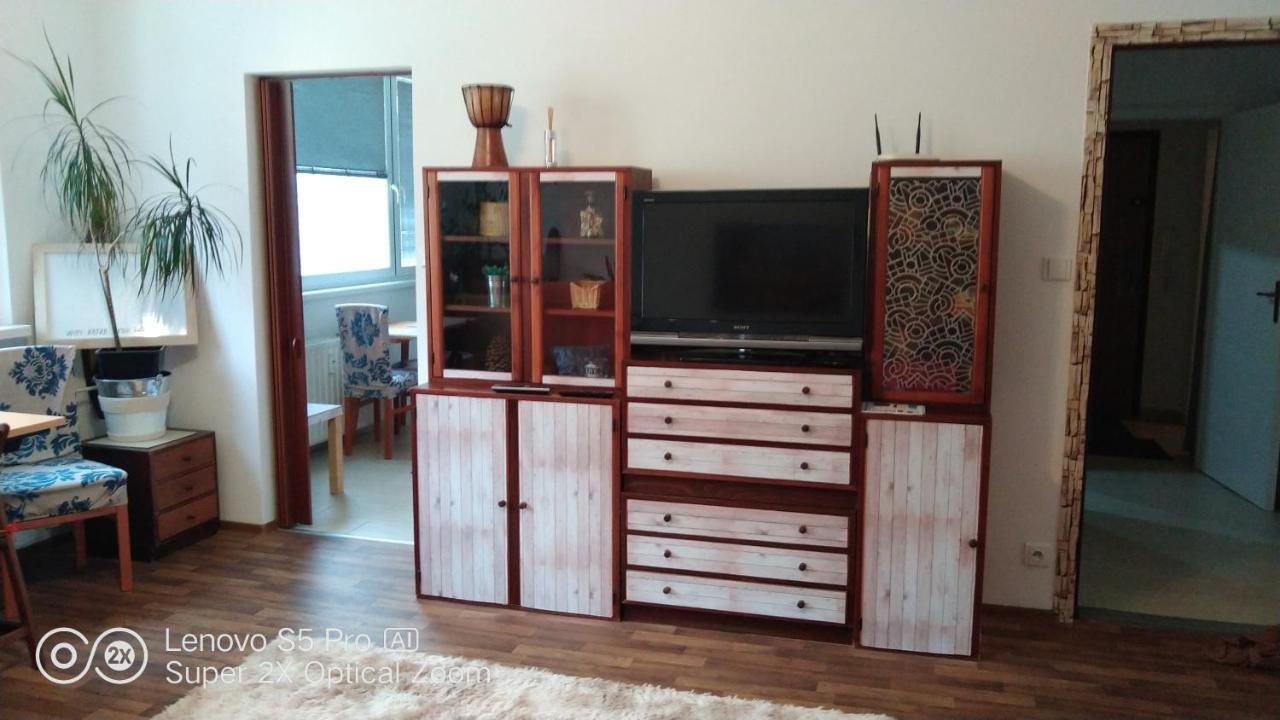Apartman S Virivkou A Infrasaunou V Olomouci ภายนอก รูปภาพ